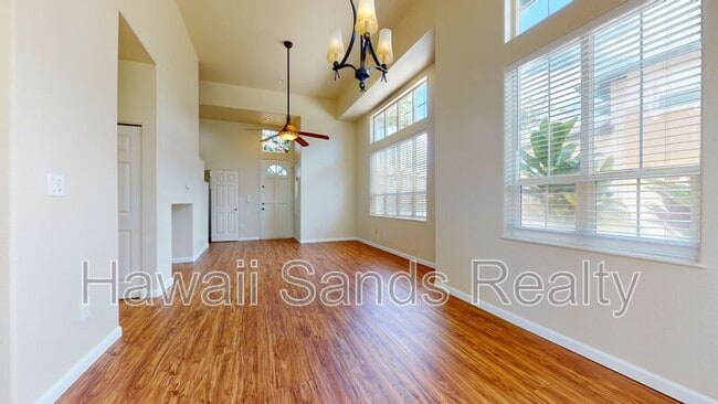 Building Photo - 91-1017-1017 Wahinoho St