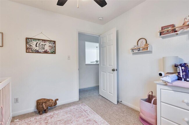 Building Photo - 308 Chesapeake Bay Ln S