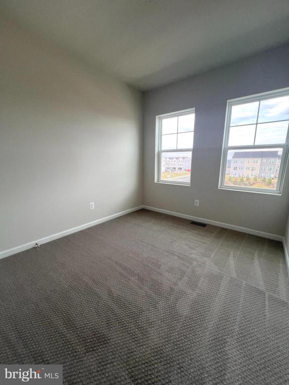 Building Photo - 102 FLAXEN MANE Ct