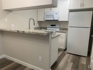 Building Photo - Downstairs 2 bedroom 2 bath brand new condo