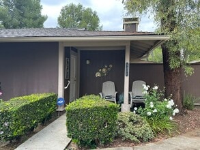 Building Photo - Stunning END-UNIT 3-bedroom condominium located in Agoura Hills