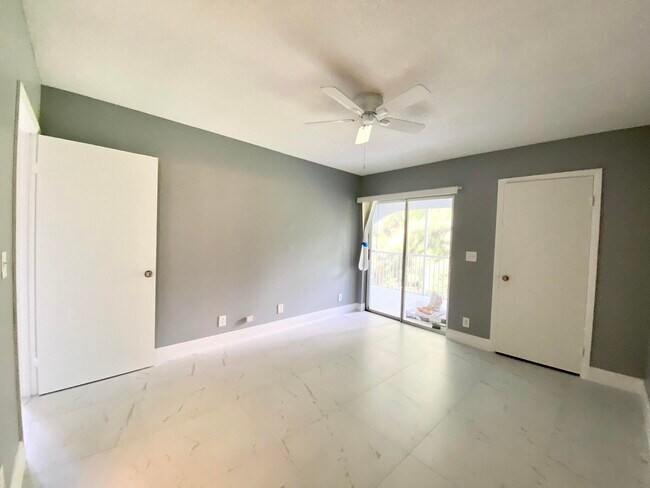 Building Photo - 815 Boynton Beach Blvd