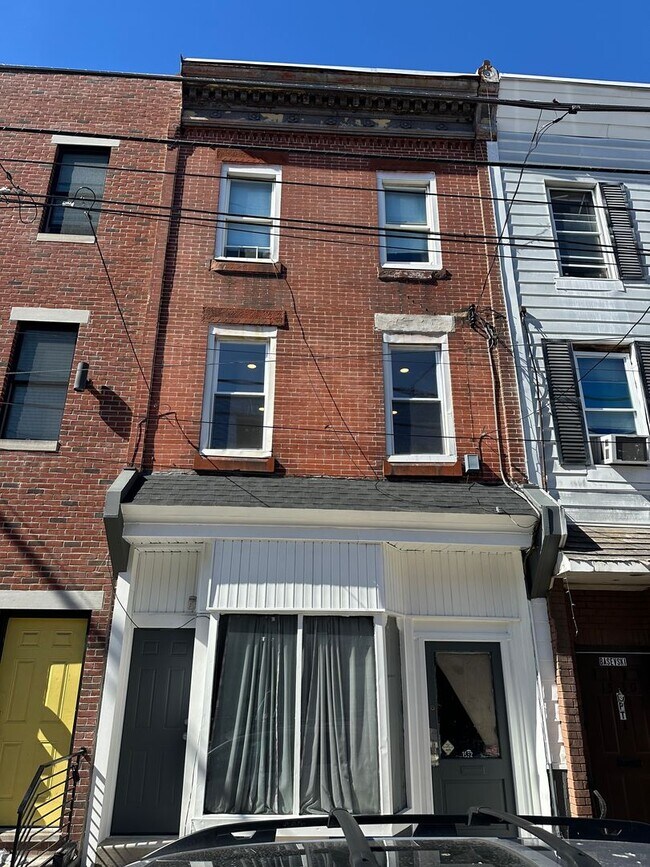 Building Photo - 1532 S 2nd St