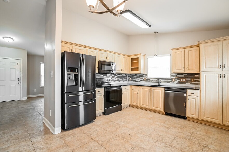 Building Photo - 4706 Capstone Dr