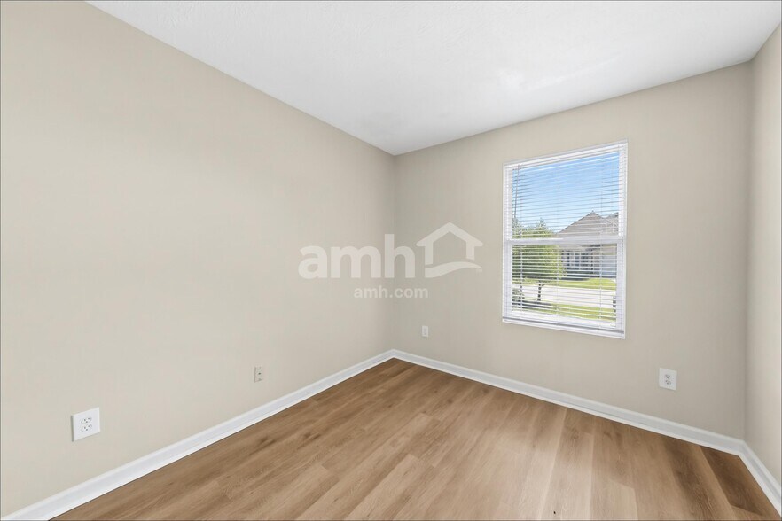 Building Photo - 4039 Tahoe Dr