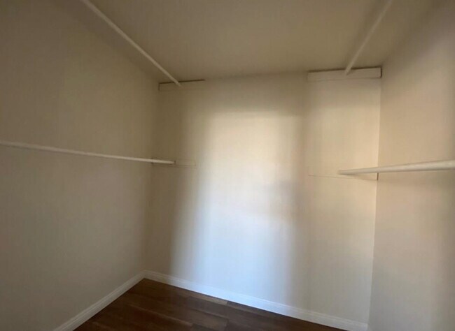 Building Photo - 18648 Klum Pl