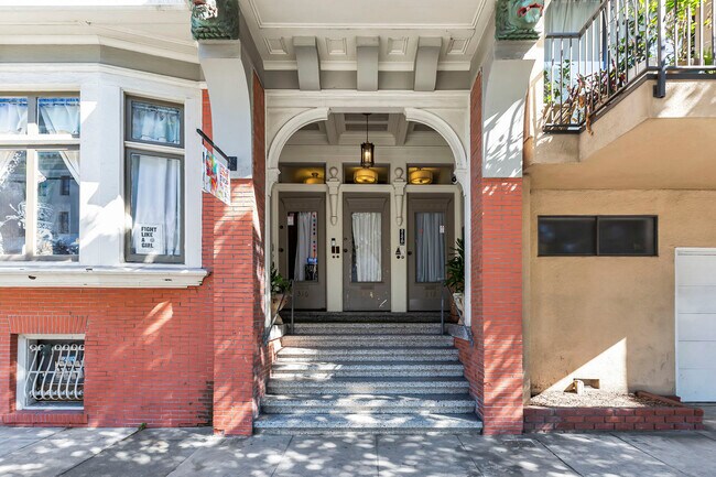 Building Photo - 312 Baker