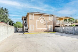 Building Photo - 205 W San Carlos St