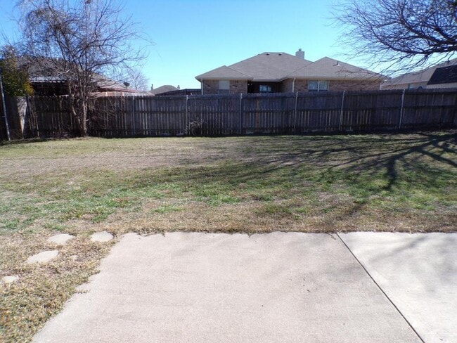 Building Photo - 5006 Parkwood Dr