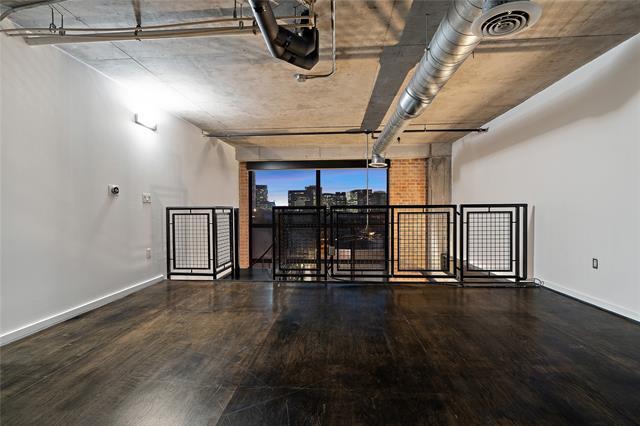 Building Photo - 3110 Thomas Ave