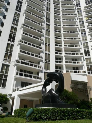 Building Photo - 901 Brickell Key Blvd