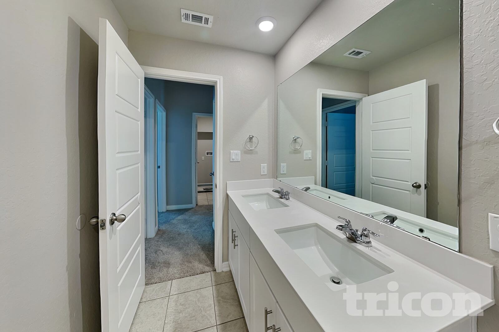 Building Photo - 5802 Nyla Wy