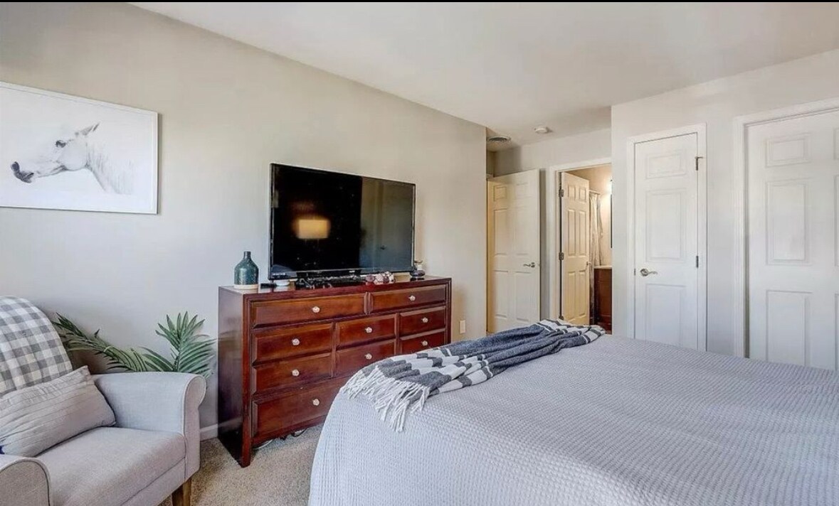 Building Photo - 2851 Holborn Cir