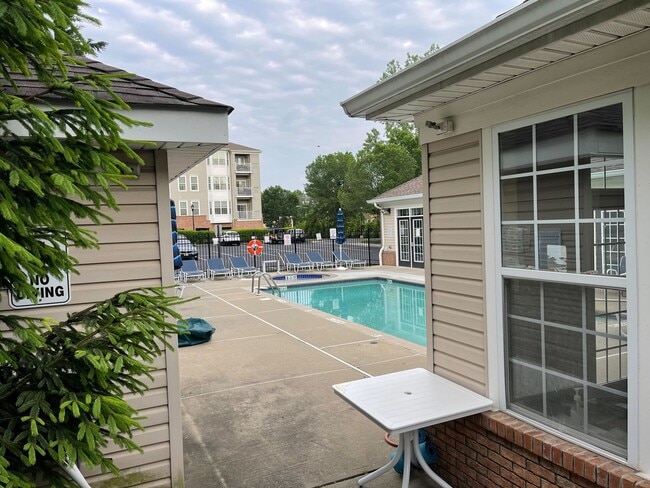 Building Photo - Condo unit 2BR 2 Baths 55+ and older