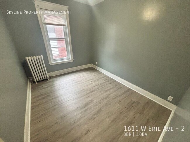 Building Photo - 1611 W Erie Ave
