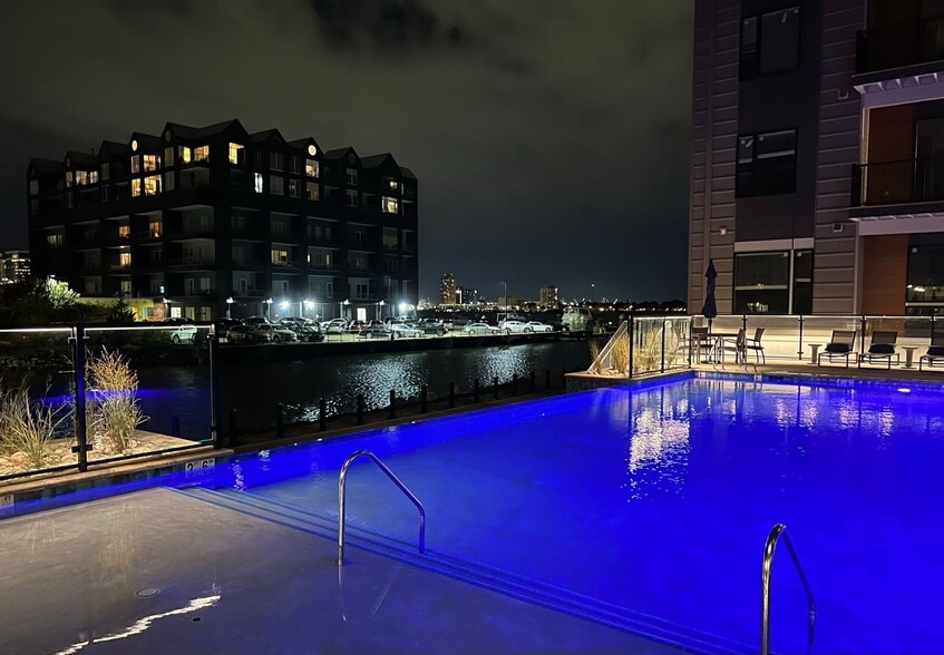 Building Photo - The Lofts at Front Street