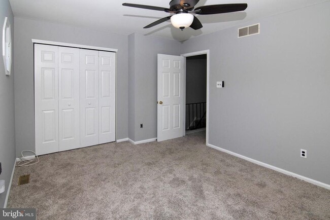 Building Photo - 1010 Hillsboro Ct
