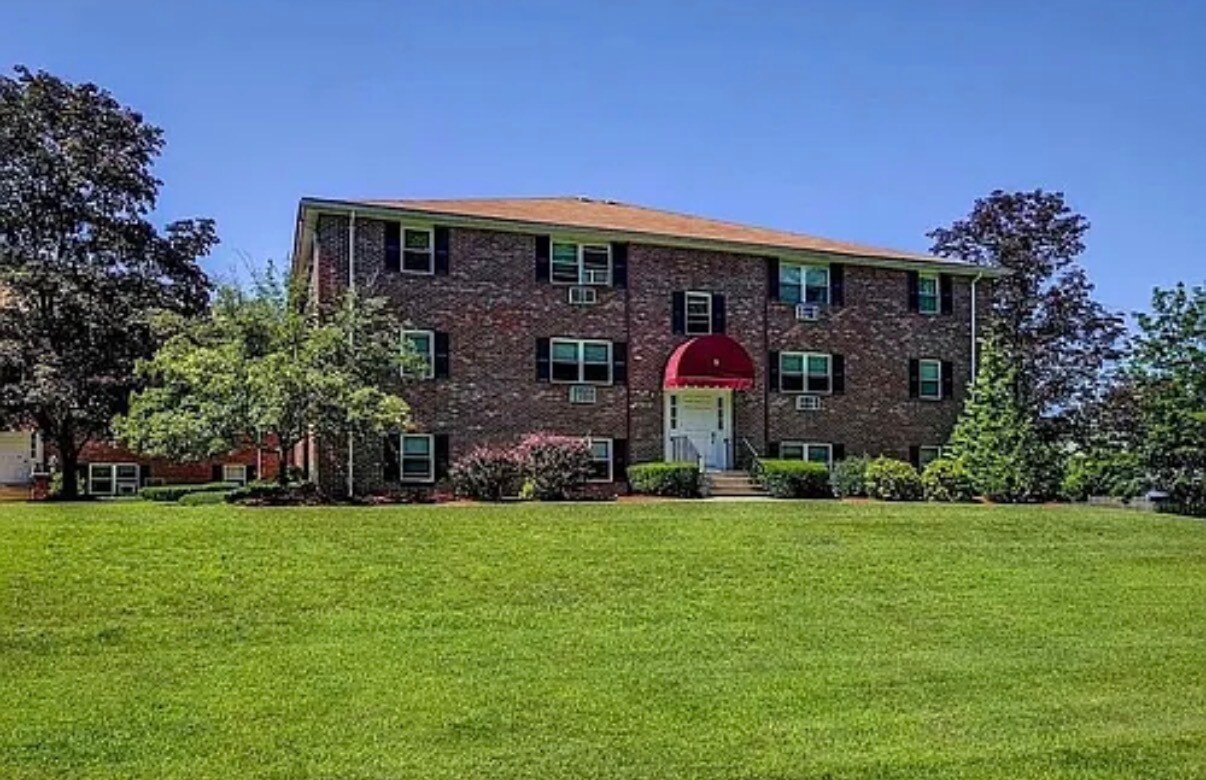 Building Photo - 9 Cross St