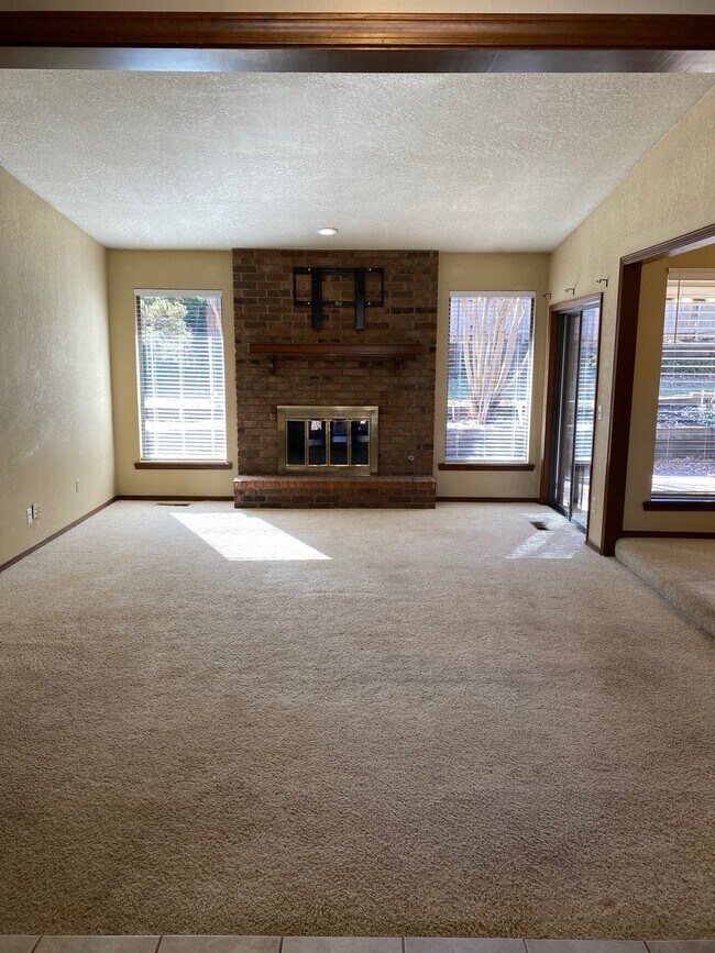 Building Photo - 2504 Tredington Way
