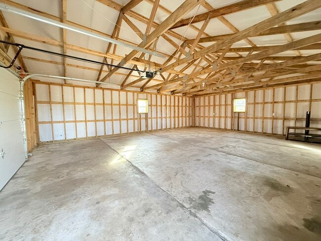 Building Photo - 8 Woolsey Rd