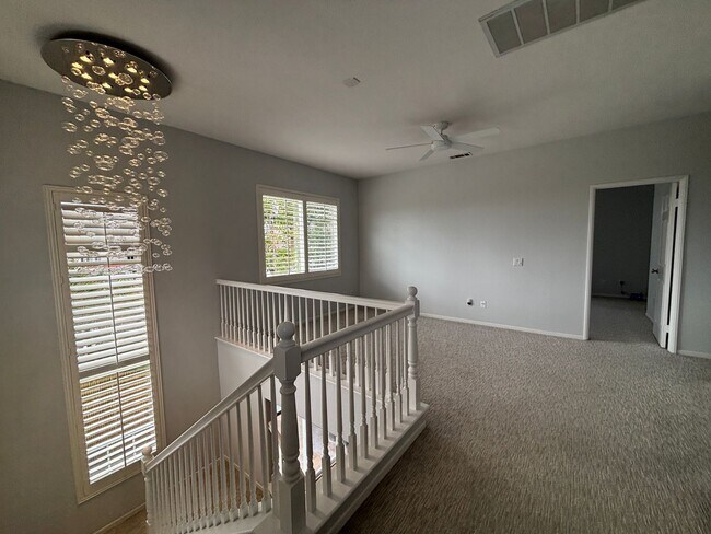 Building Photo - Beautiful 2 Story home in Carlsbad!