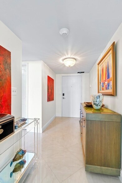 Building Photo - 111 N Pompano Beach Blvd
