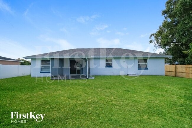 Building Photo - 2924 Woodcrest Ln