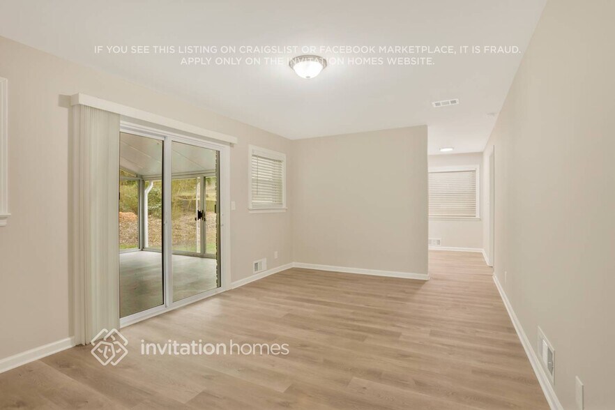 Building Photo - 1707 Laurens Dr SW