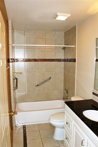 Building Photo - 3522 Pinebrook Dr
