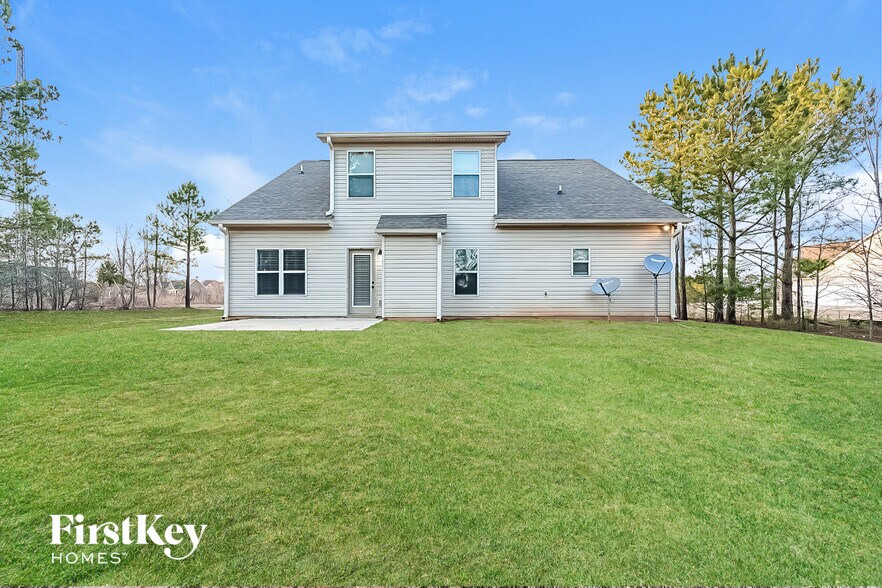 Building Photo - 252 Hedgewood Dr