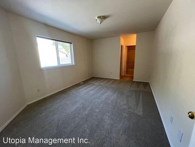 Building Photo - 2 br, 2.5 bath House - 2170 28th Street
