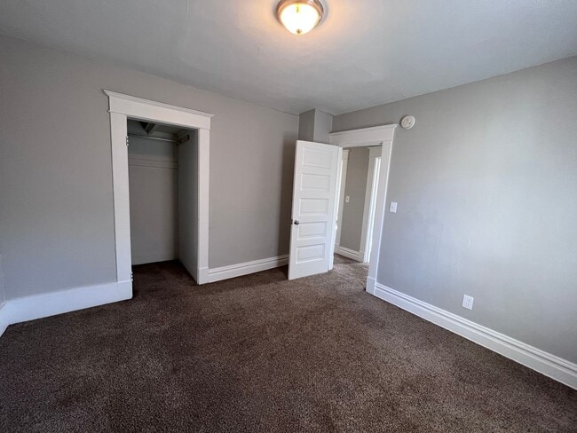 Building Photo - Spacious Four Bedroom Home with Large Yard!