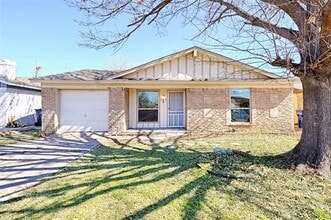 Building Photo - 523 Parker Cir