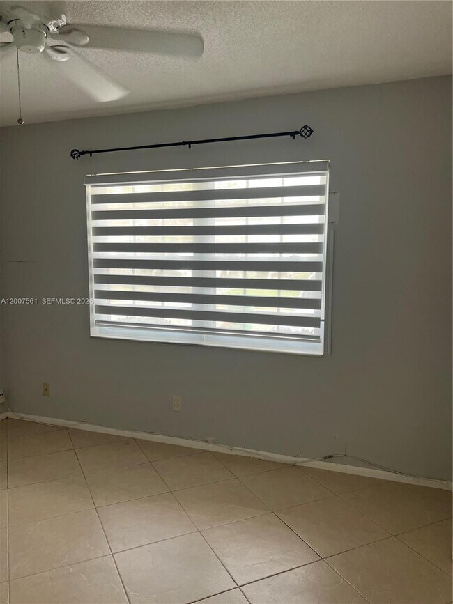 Building Photo - 6805 NW 75th St