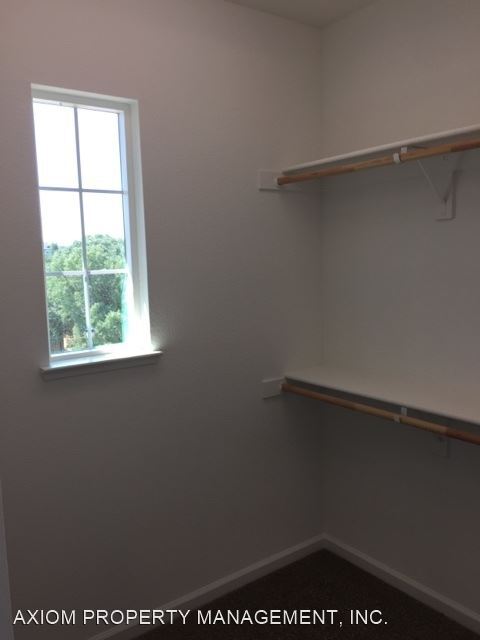 Building Photo - 3 br, 2.5 bath House - 2129 Pasqual Dr.