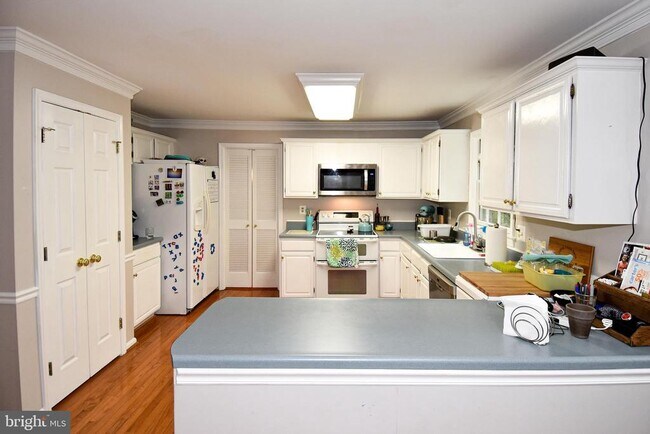 Building Photo - 2017 Soapstone Dr