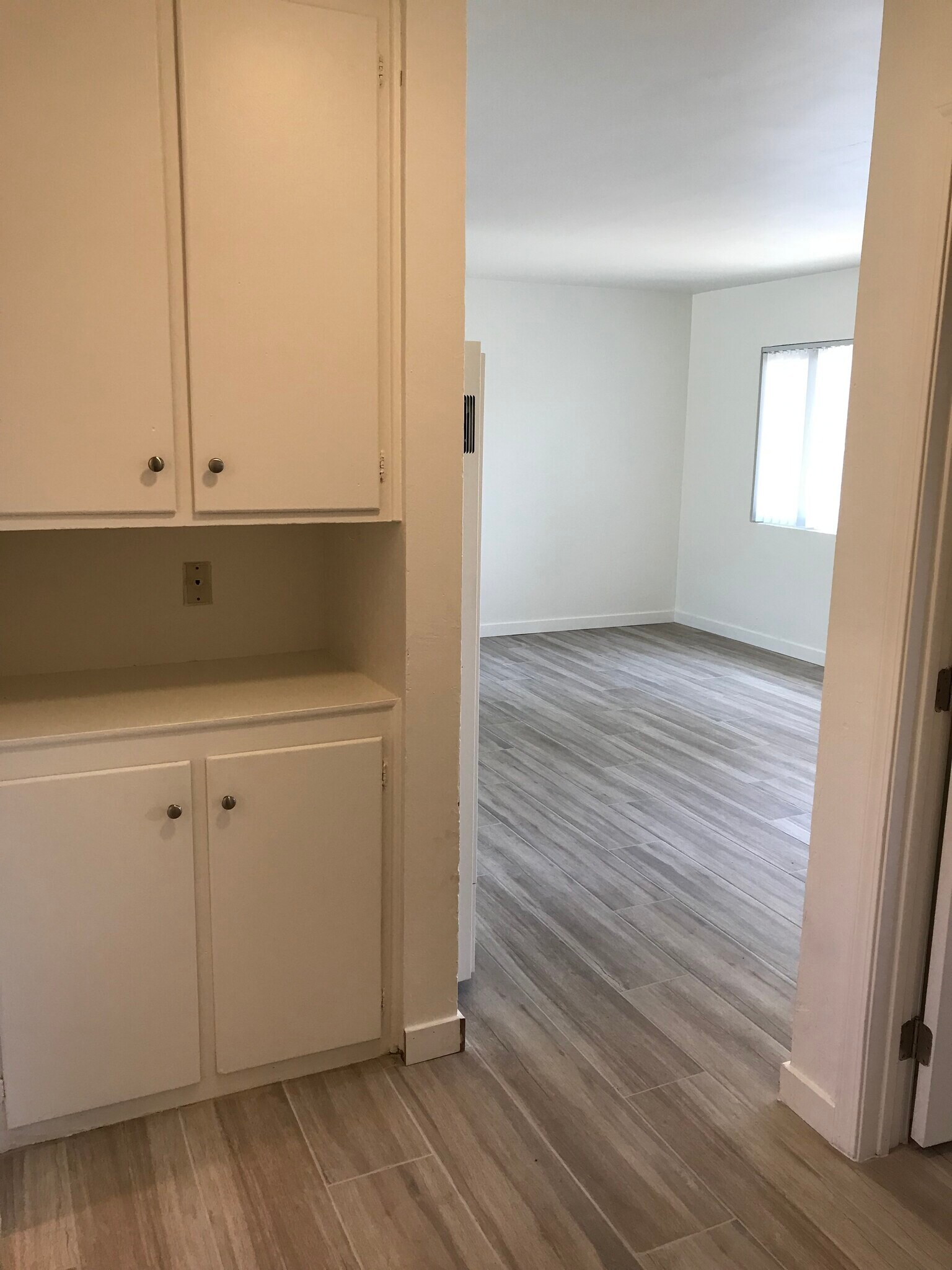 Building Photo - 4282 Olney St