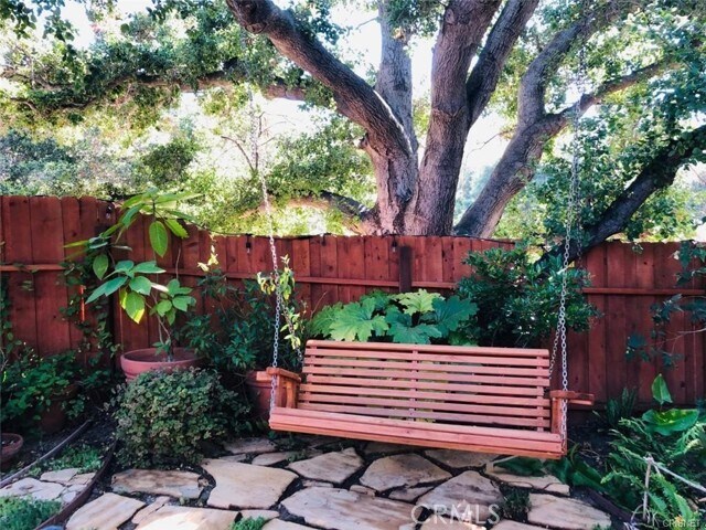 Building Photo - 456 S Skyline Dr