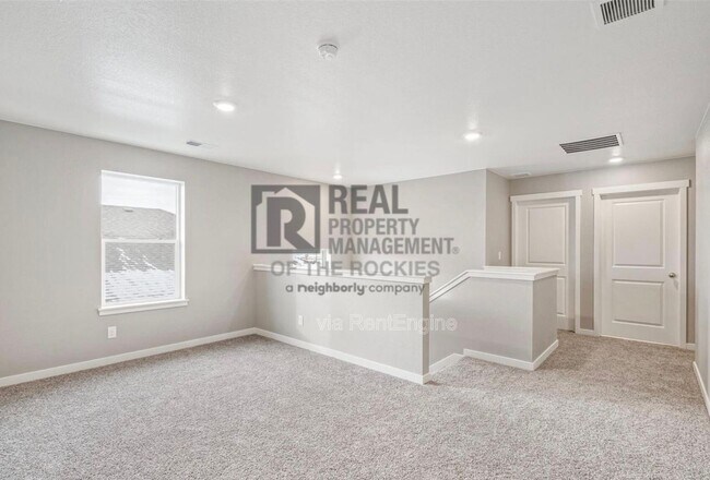 Building Photo - 325 64th Ave