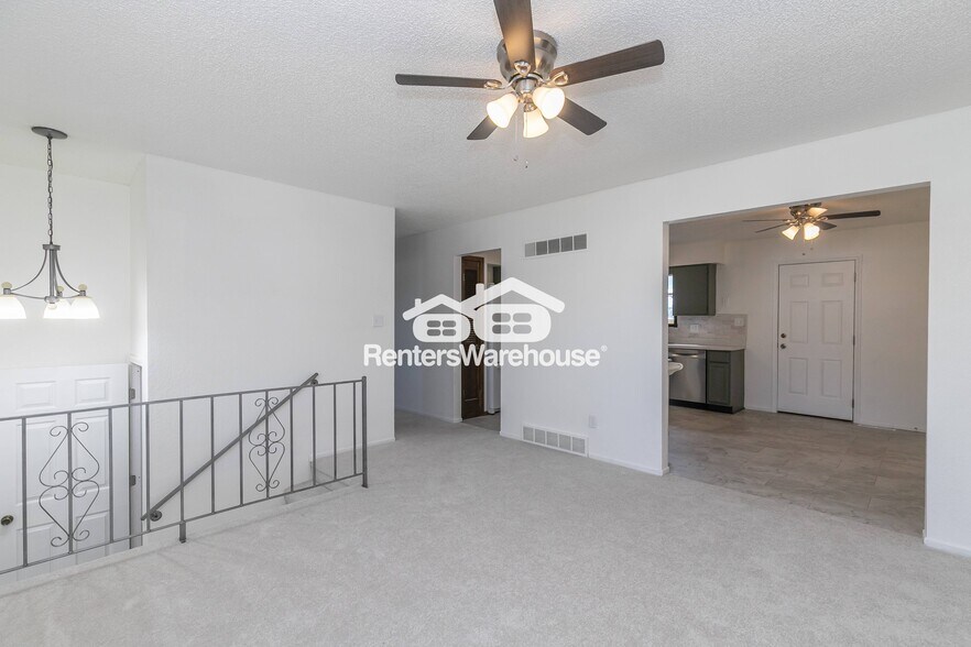 Building Photo - 203 Village Ln