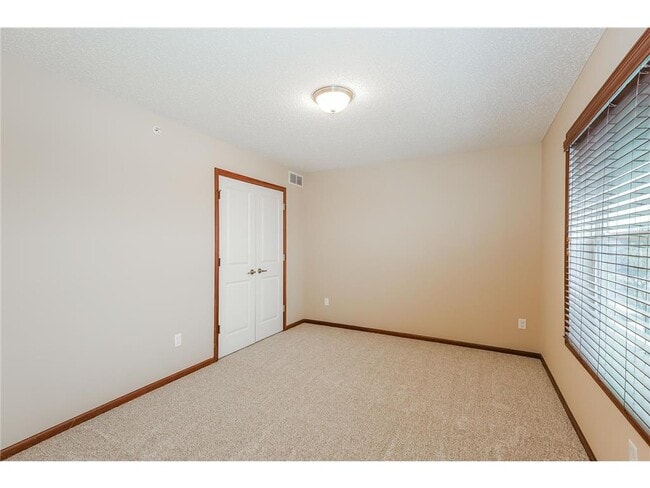 Building Photo - 15640 60th Ave N