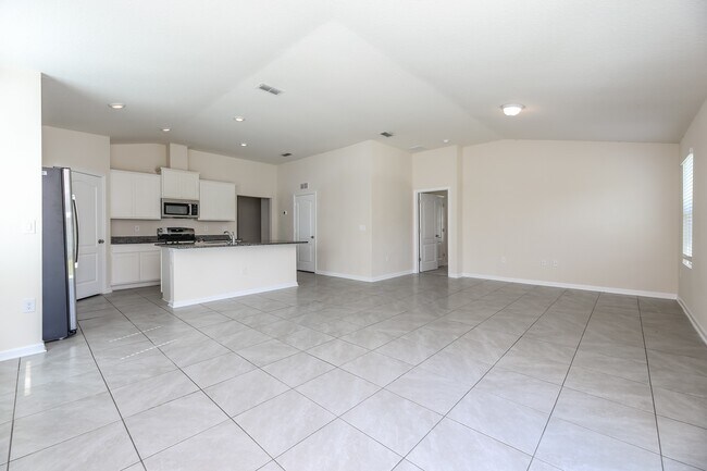 Building Photo - 86269 Express Ct