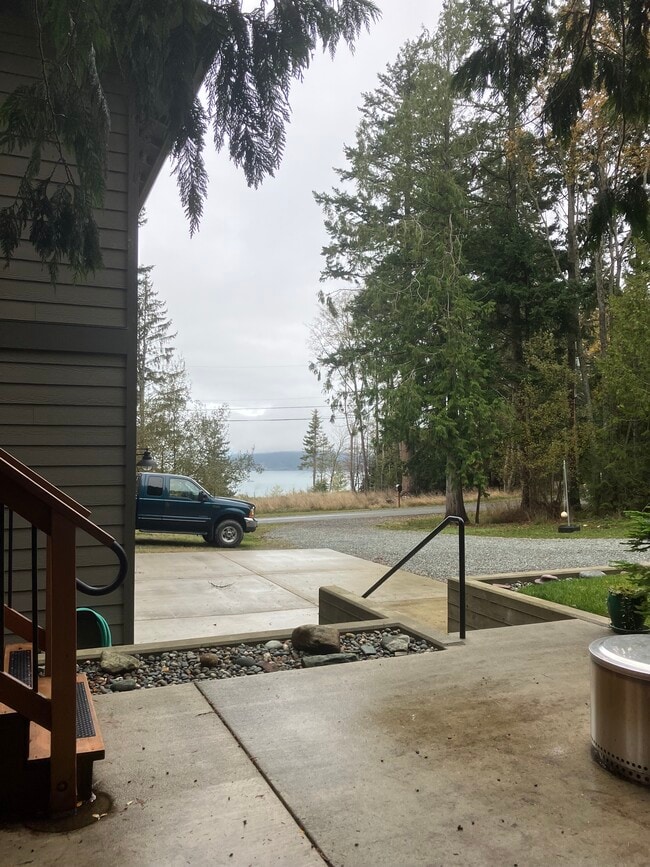 Building Photo - 3764 Biz Point Rd