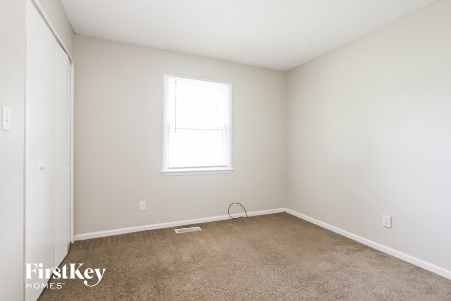 Building Photo - 4025 Mi Casa Ave