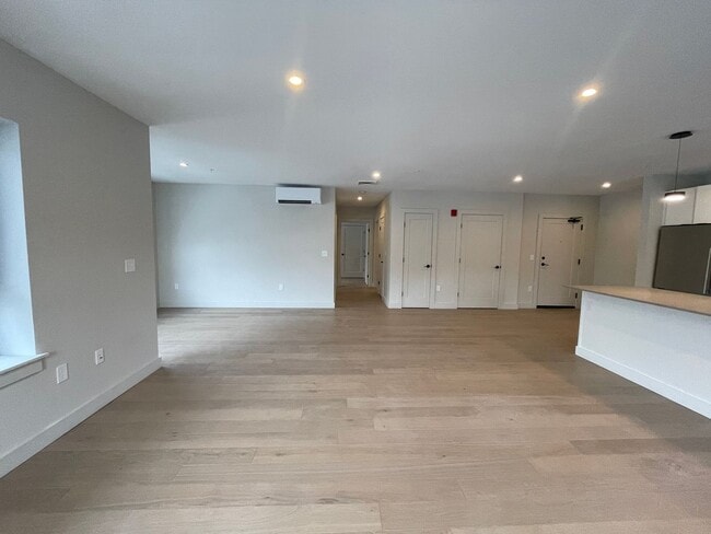 Building Photo - New construction condo available now!