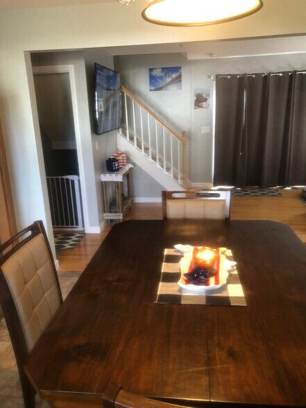 Building Photo - 211 East St