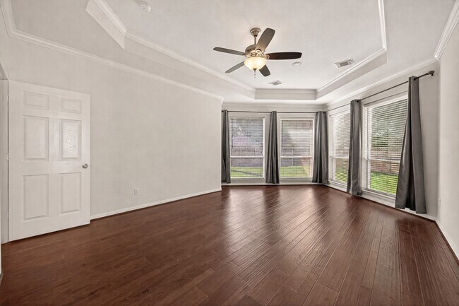 Building Photo - 8110 Clearwater Crossing