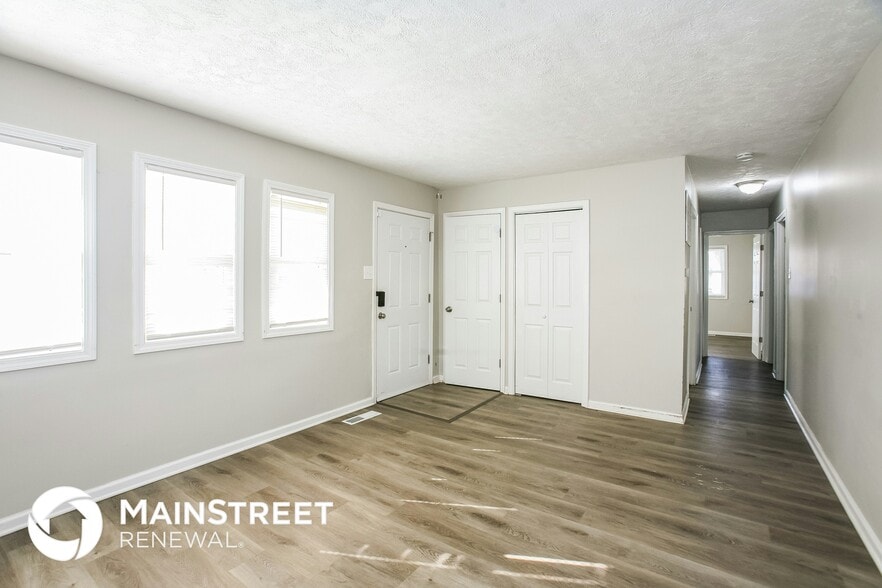 Building Photo - 5524 Marilyn Rd