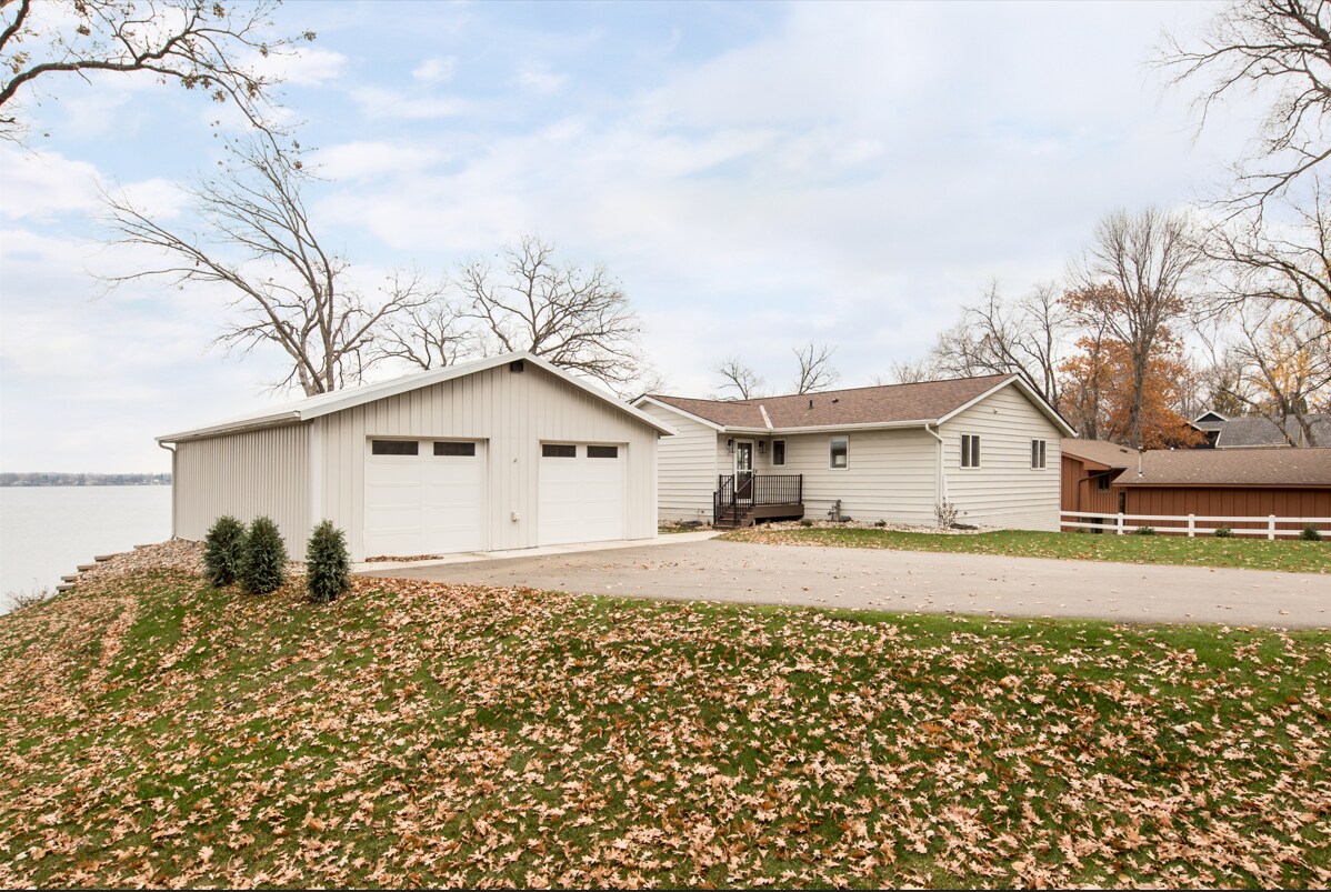 Building Photo - 5961 County Road 11 NE