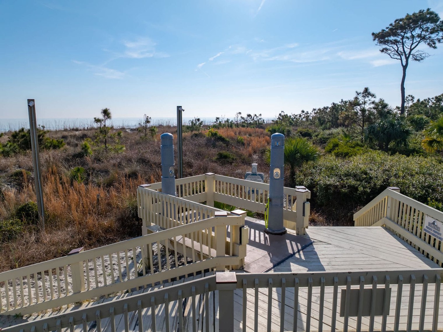 Building Photo - 4 N Forest Beach Dr